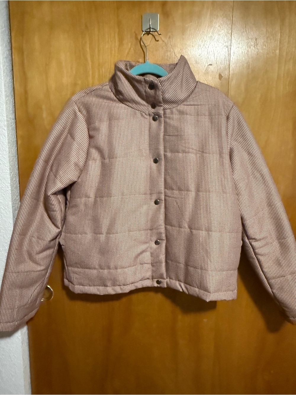 Hem & Thread Blush Houndstooth Quilted Puffer Jacket